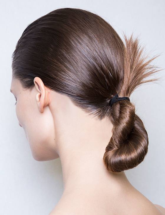 Penteado Updo Moderno e Simples